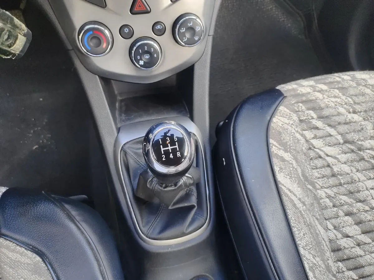 2011 Chevrolet Aveo 1.4L 103HP L4 5MT,autocango,china used car exporter,china ev exporter,chinese used car exporter,chinese used ev exporter