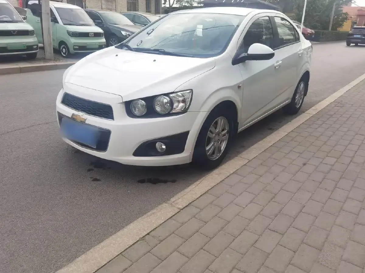 2011 Chevrolet Aveo 1.4L 103HP L4 5MT