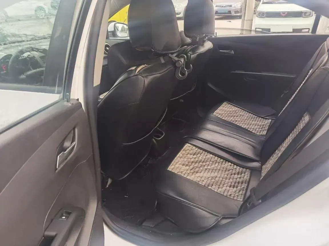 2011 Chevrolet Aveo 1.4L 103HP L4 5MT,autocango,china used car exporter,china ev exporter,chinese used car exporter,chinese used ev exporter