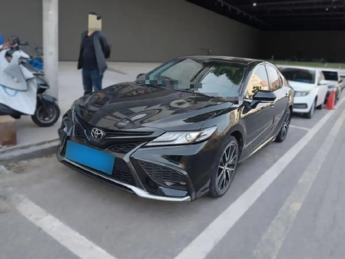 2021 Toyota Camry 2.5L 209HP L4 8AT