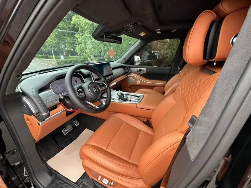 2024 Tank 700 3.0T 360HP V6 9AT PHEV 37.1KWH,autocango,china used car exporter,china ev exporter,chinese used car exporter,chinese used ev exporter