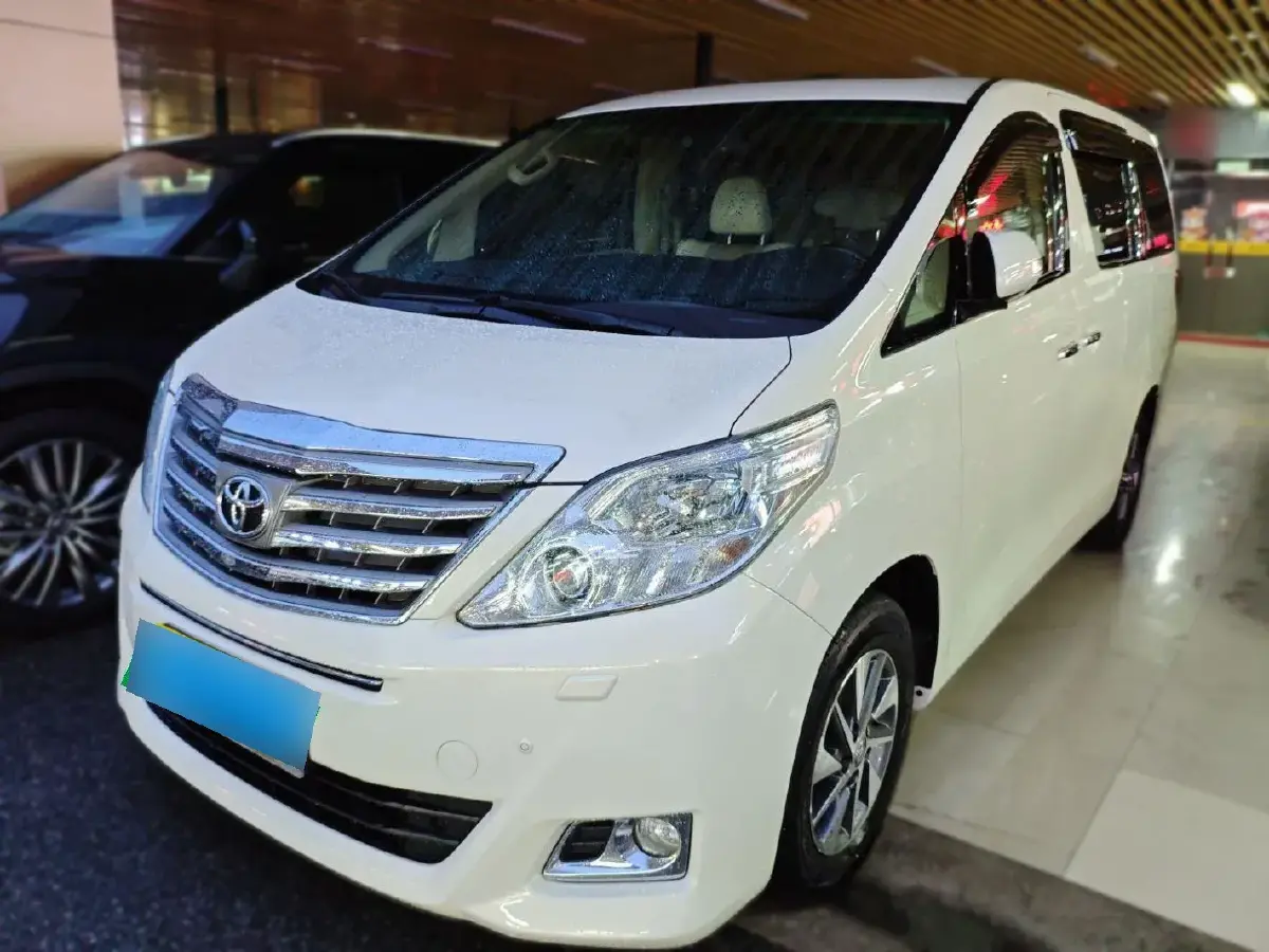 2012 Toyota Alphard 3.5L 275HP V6 6AT