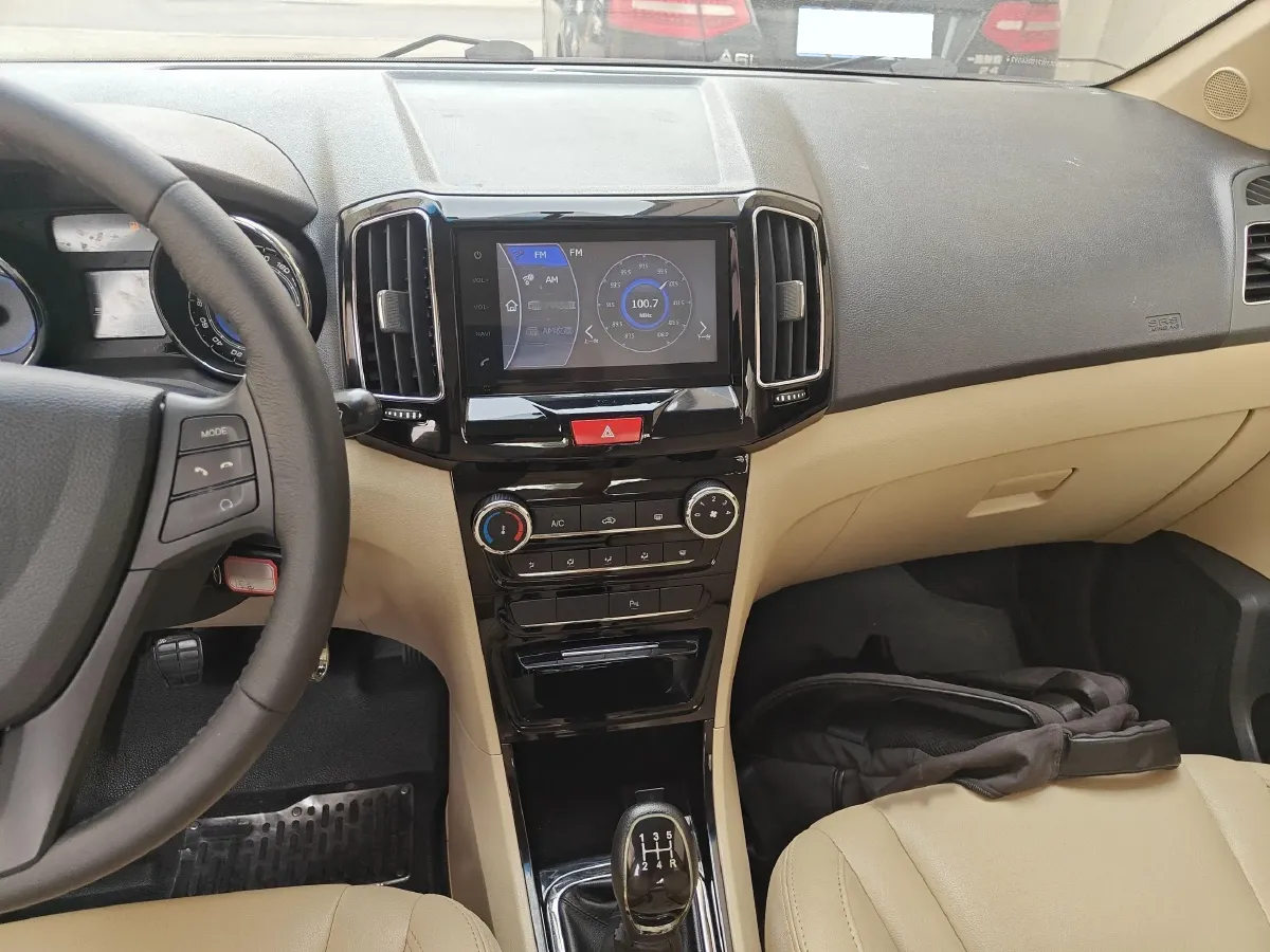 2015 Chery E3 1.5L 109HP L4 5MT,autocango,china used car exporter,china ev exporter,chinese used car exporter,chinese used ev exporter