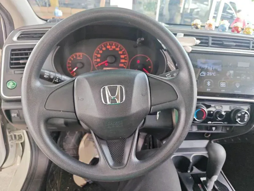 2016 Honda Greiz 1.5L 131HP L4 CVT,autocango,china used car exporter,china ev exporter,chinese used car exporter,chinese used ev exporter