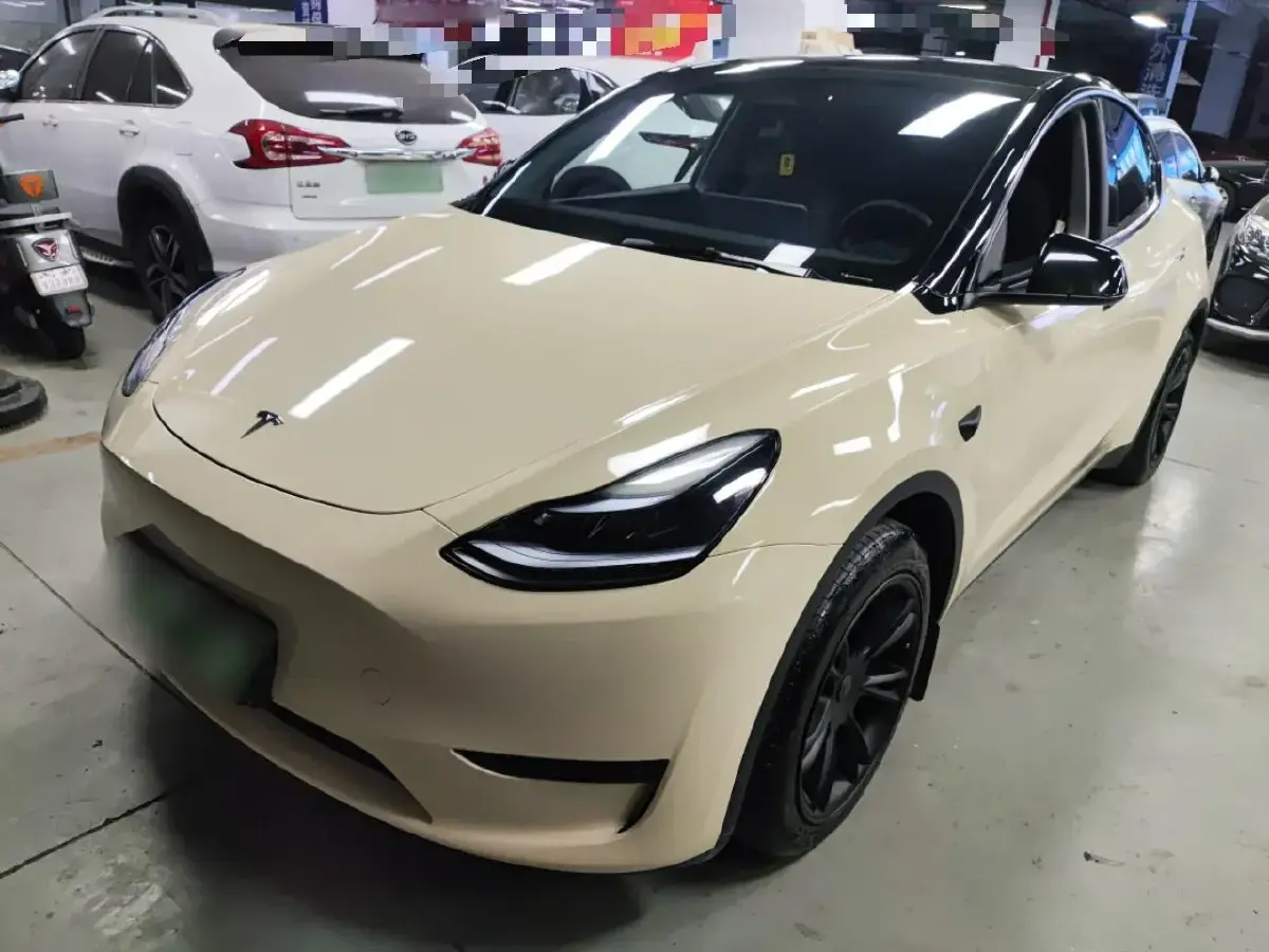 2024 Tesla Model Y BEV 60KWH