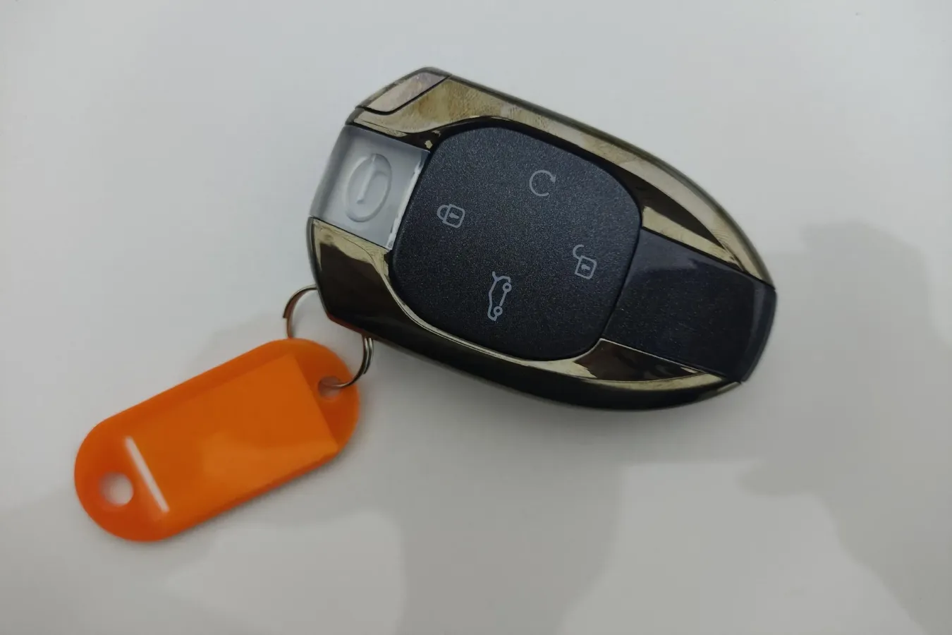 2024 GAC Trumpchi ES9 2.0T 190HP L4 2DHT PHEV 25.57KWH,autocango,china used car exporter,china ev exporter,chinese used car exporter,chinese used ev exporter