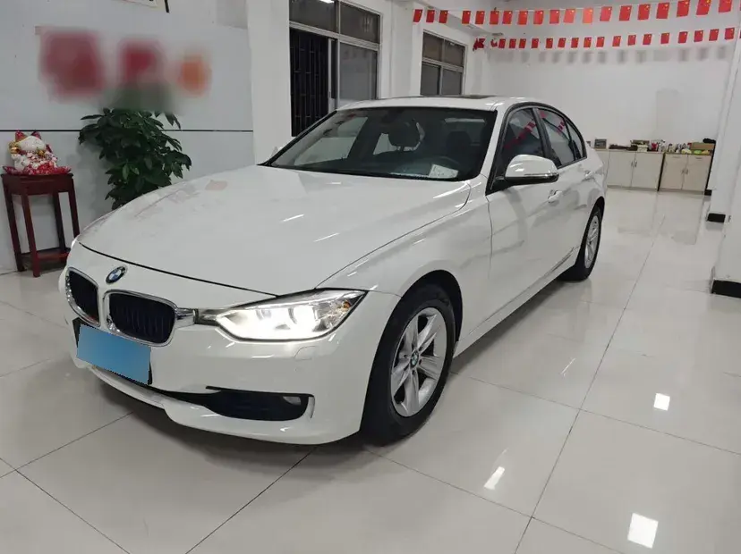 2015 BMW 3 Series 2.0T 184HP L4 8AT