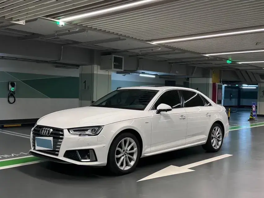2019 Audi A4L 2.0T 190HP L4 7DCT
