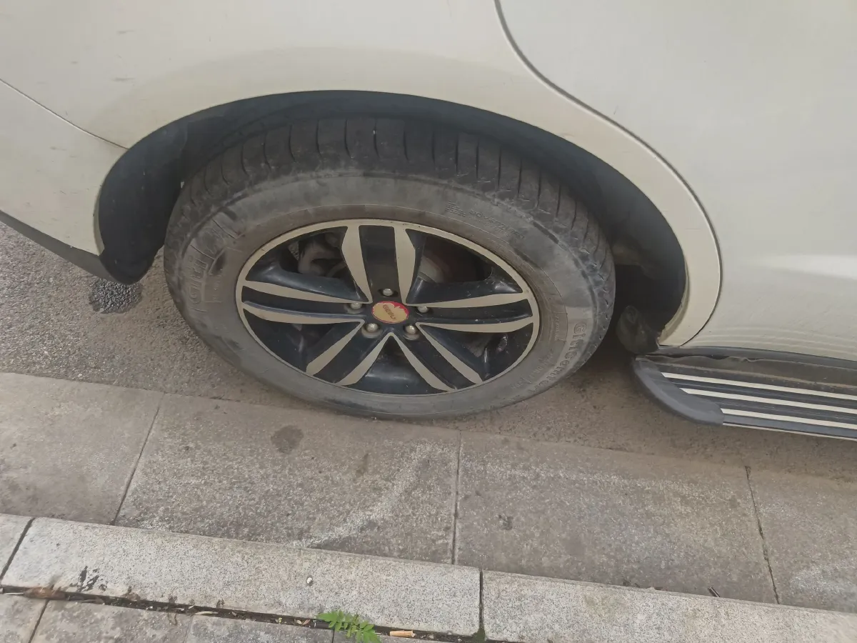 2014 Geely GX7 2.0L 141HP L4 6AT,autocango,china used car exporter,china ev exporter,chinese used car exporter,chinese used ev exporter