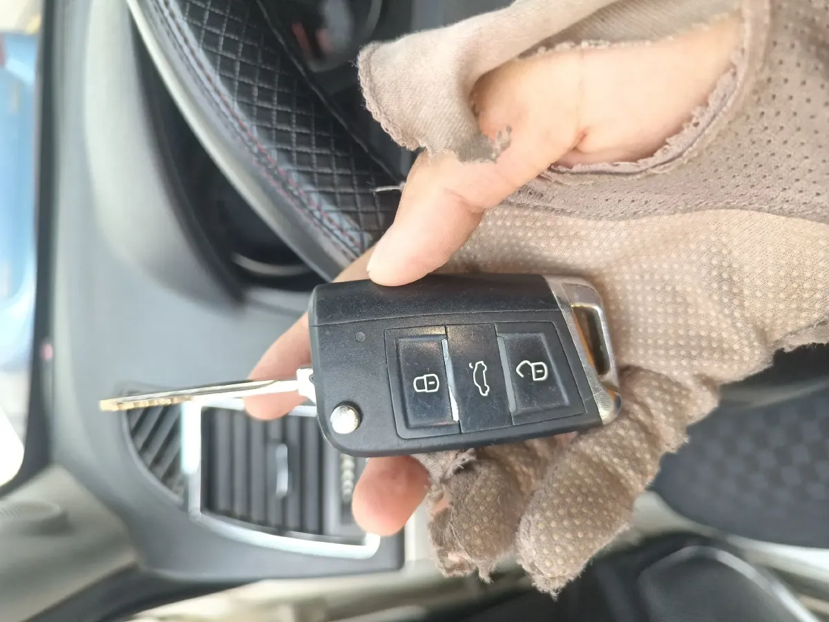 2014 Geely GX7 2.0L 141HP L4 6AT,autocango,china used car exporter,china ev exporter,chinese used car exporter,chinese used ev exporter