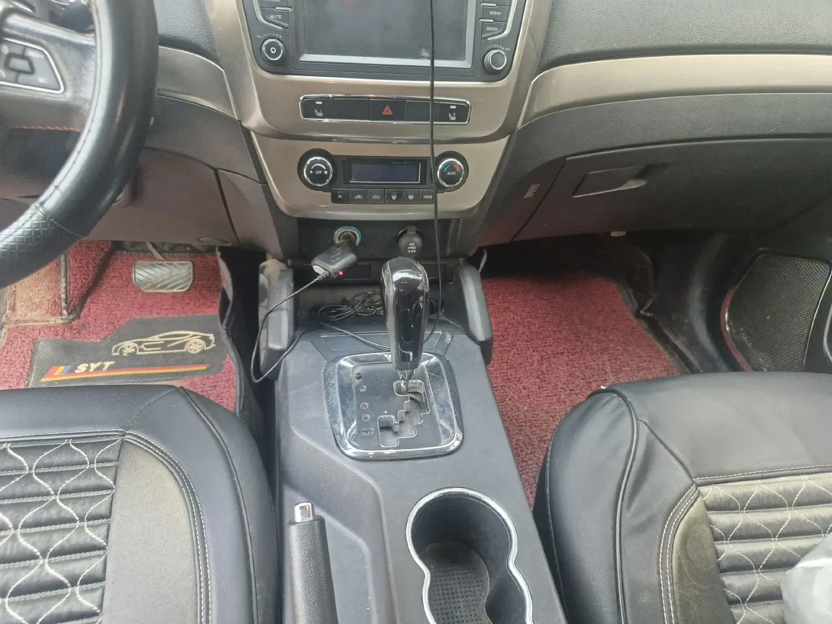 2014 Geely GX7 2.0L 141HP L4 6AT,autocango,china used car exporter,china ev exporter,chinese used car exporter,chinese used ev exporter