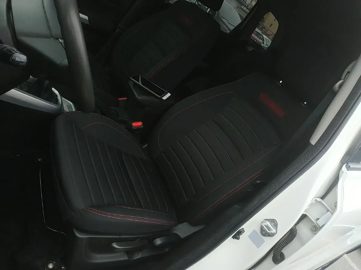 2016 Suzuki Vitara 1.6L 122HP L4 5MT,autocango,china used car exporter,china ev exporter,chinese used car exporter,chinese used ev exporter