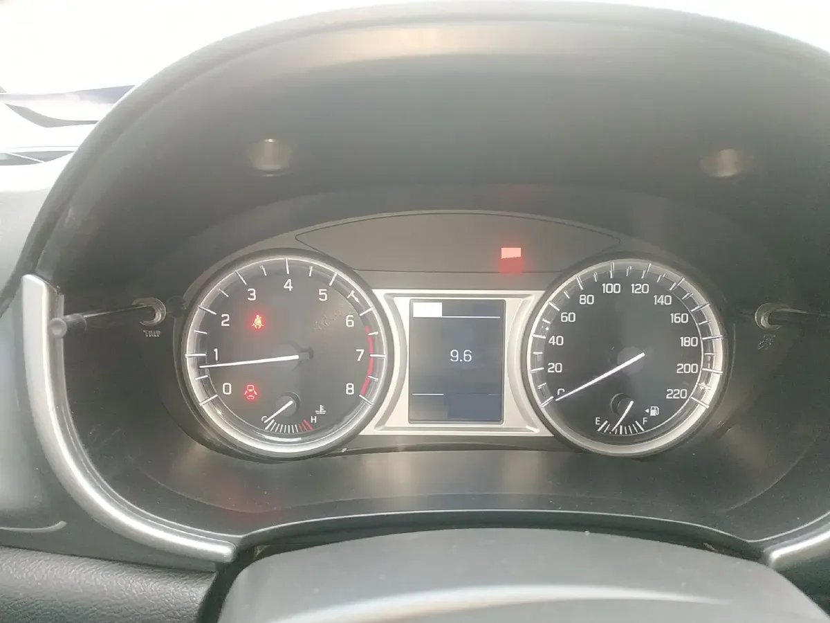 2016 Suzuki Vitara 1.6L 122HP L4 5MT,autocango,china used car exporter,china ev exporter,chinese used car exporter,chinese used ev exporter