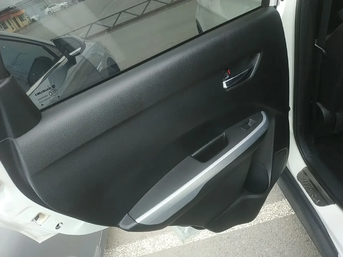 2016 Suzuki Vitara 1.6L 122HP L4 5MT,autocango,china used car exporter,china ev exporter,chinese used car exporter,chinese used ev exporter