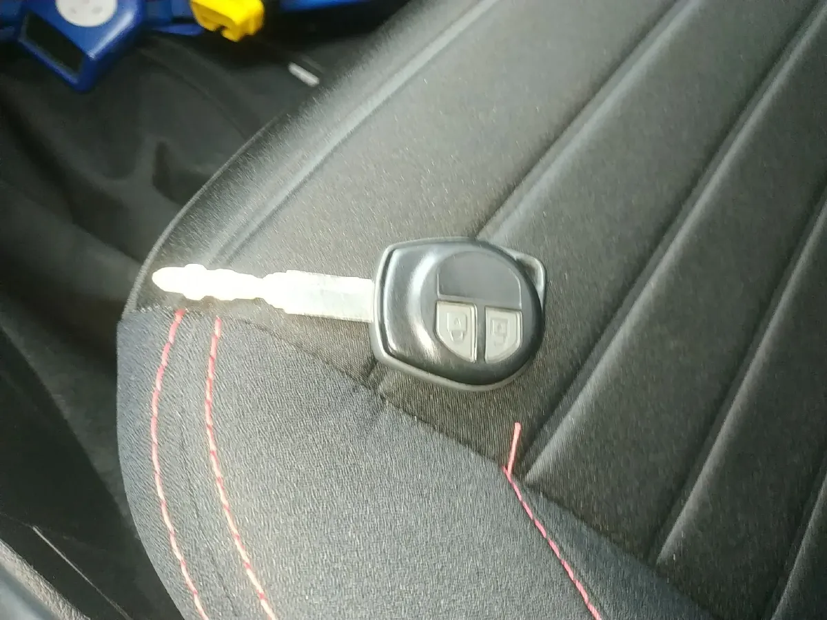 2016 Suzuki Vitara 1.6L 122HP L4 5MT,autocango,china used car exporter,china ev exporter,chinese used car exporter,chinese used ev exporter