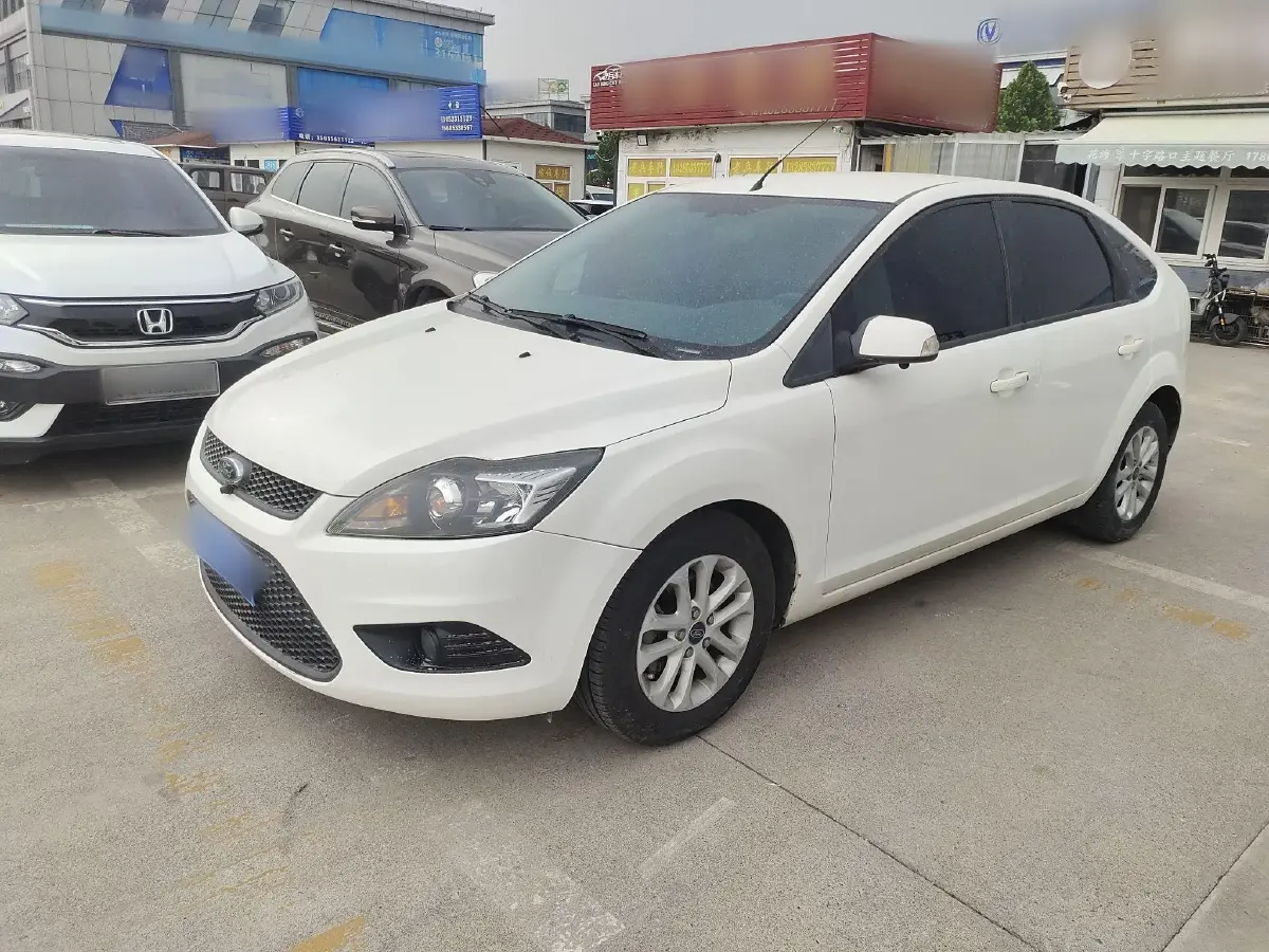 2013 Ford Focus 1.8L 124HP L4 4AT