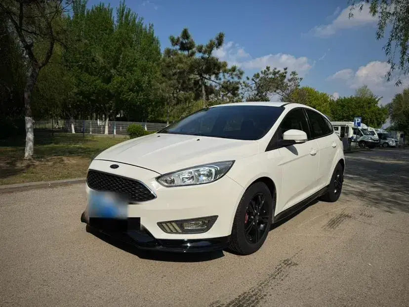 2017 Ford Focus 1.6L 125HP L4 6DCT