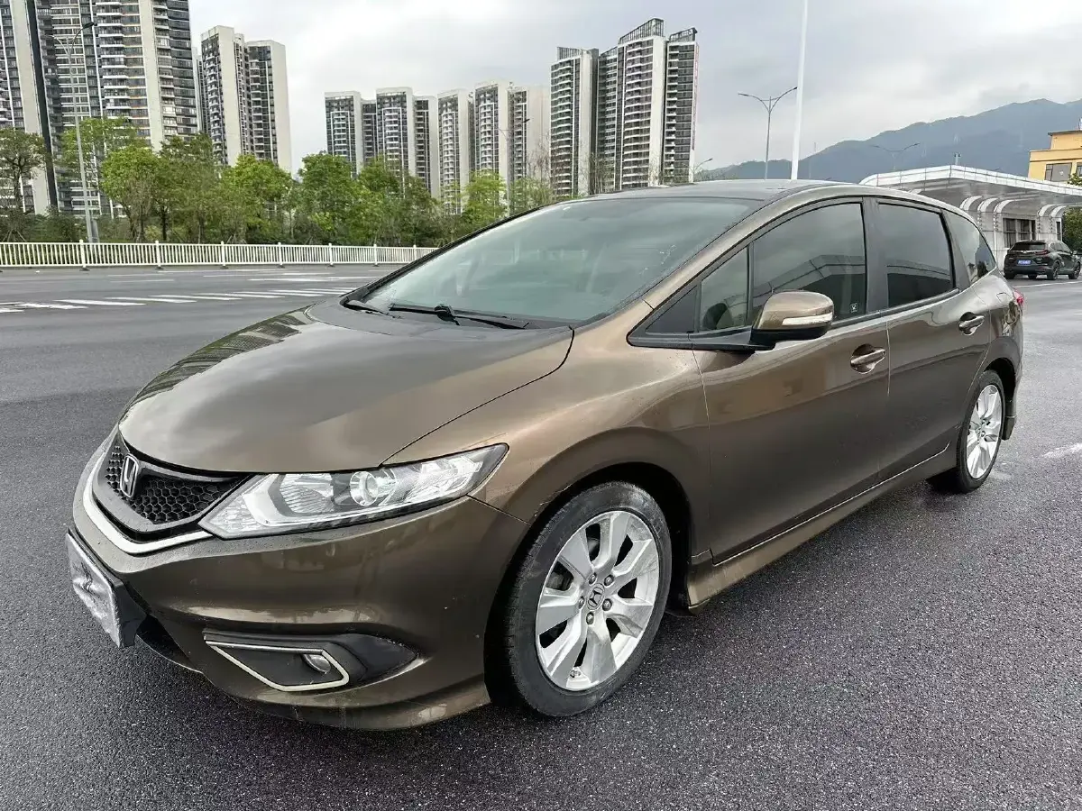 2013 Honda Jade 1.8L 141HP L4 5AT