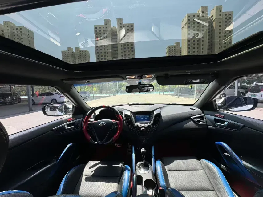 2015 Hyundai Veloster 1.6T 204HP L4 7DCT,autocango,china used car exporter,china ev exporter,chinese used car exporter,chinese used ev exporter