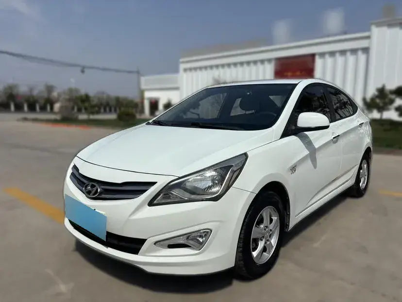 2014 Hyundai Reina 1.4L 107HP L4 5MT