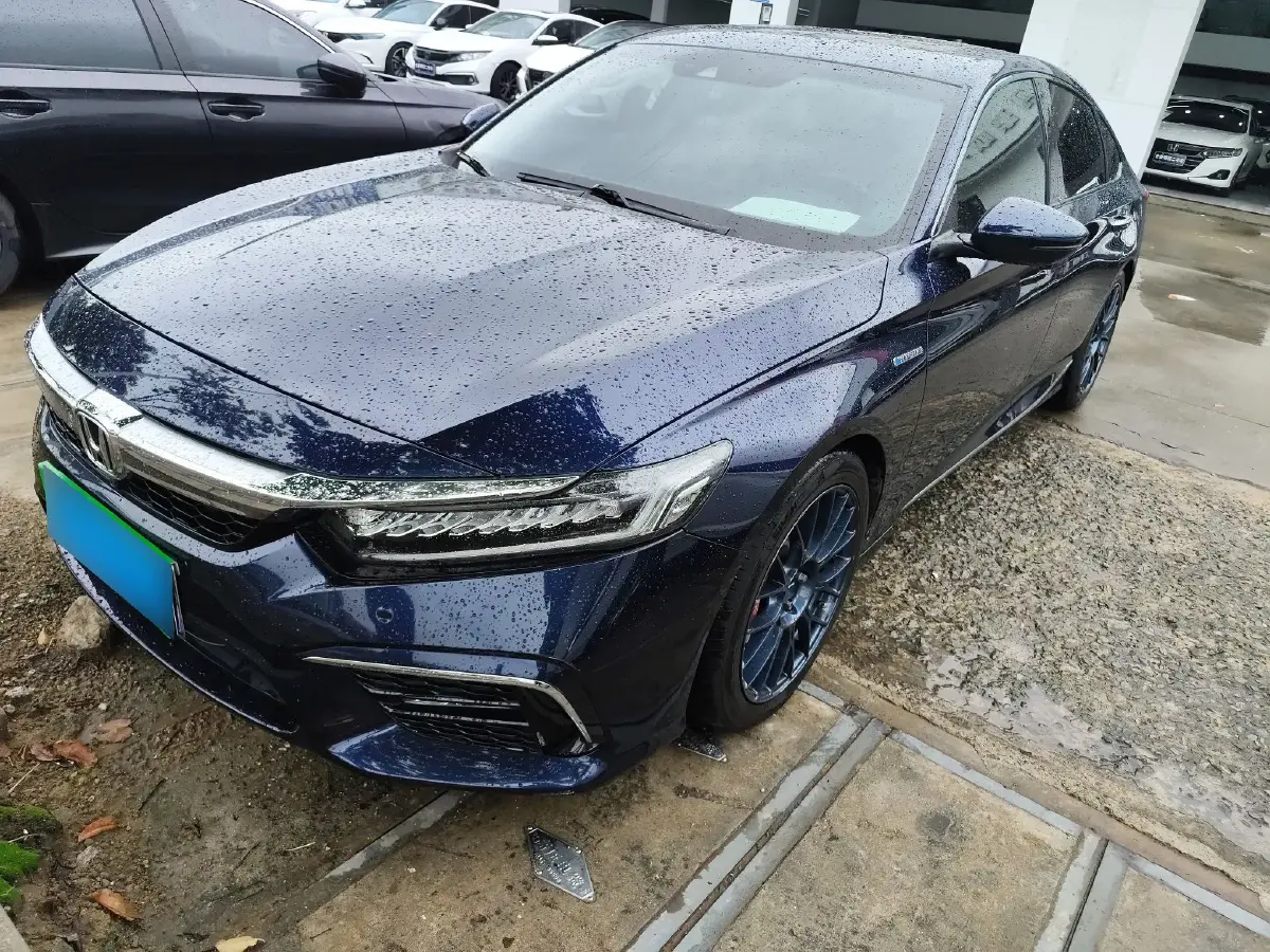 2019 Honda Inspire 2.0L 146HP L4 E-CVT Hybrid