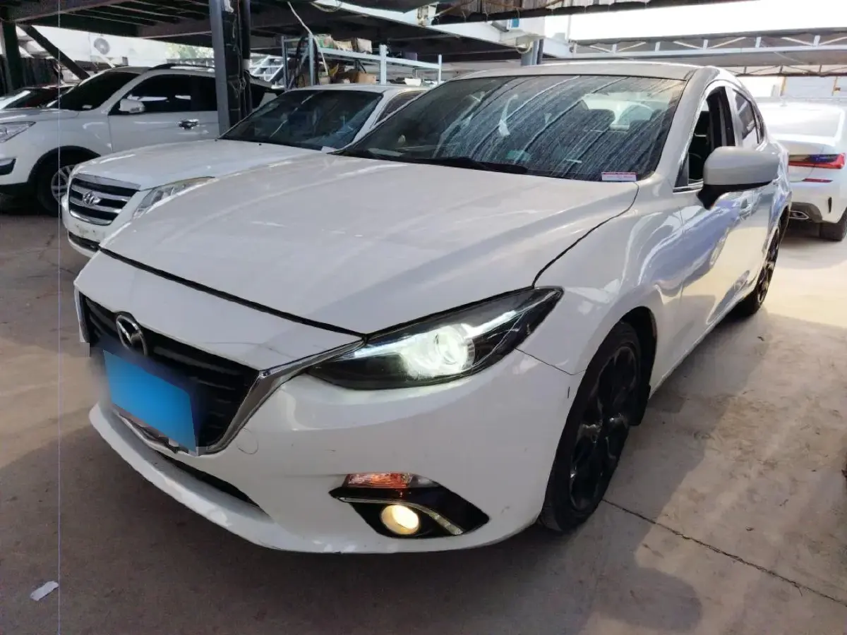 2016 Mazda 3 Axela 1.5L 117HP L4 6AT