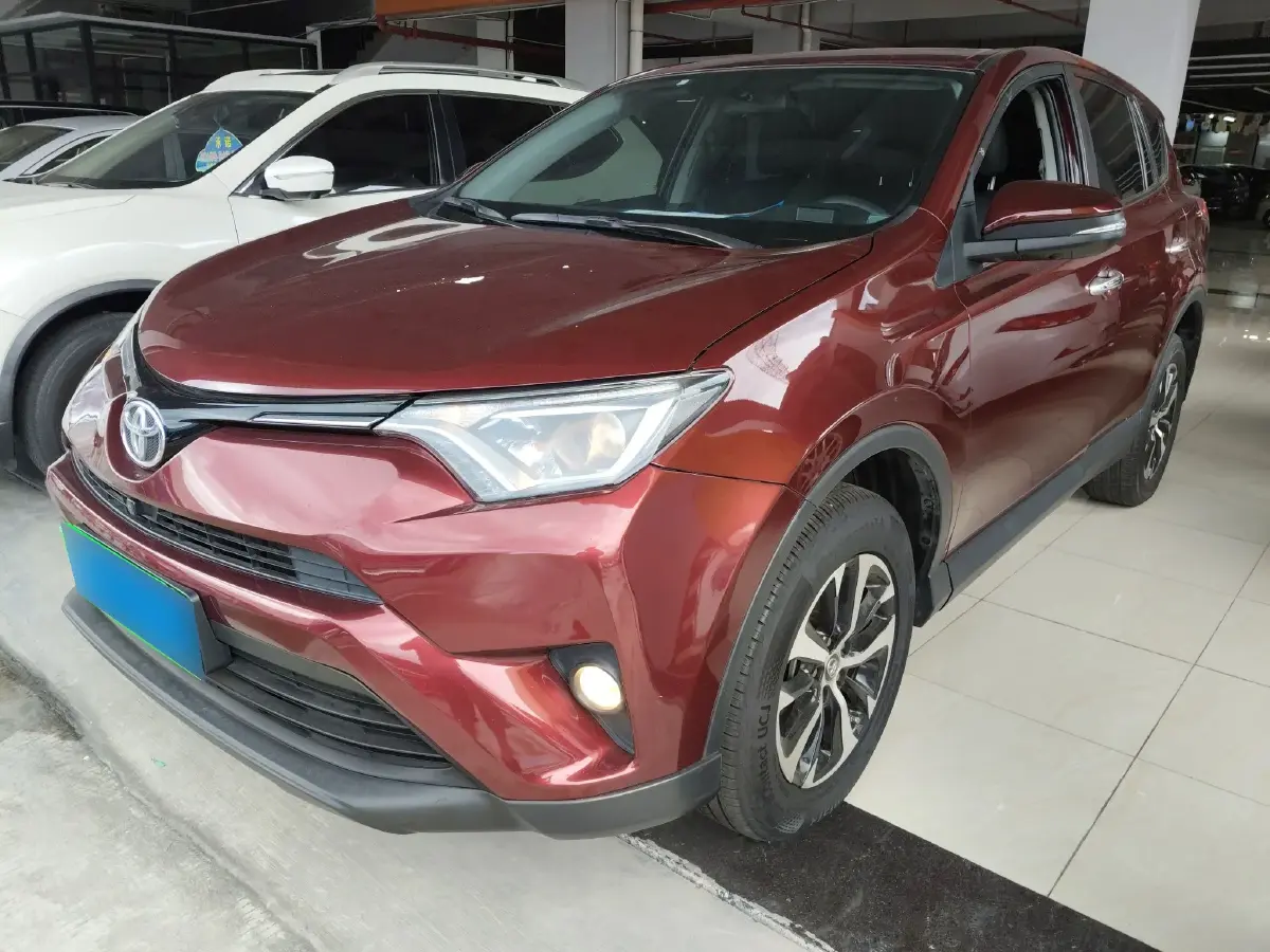 2016 Toyota RAV4 2.0L 151HP L4 CVT