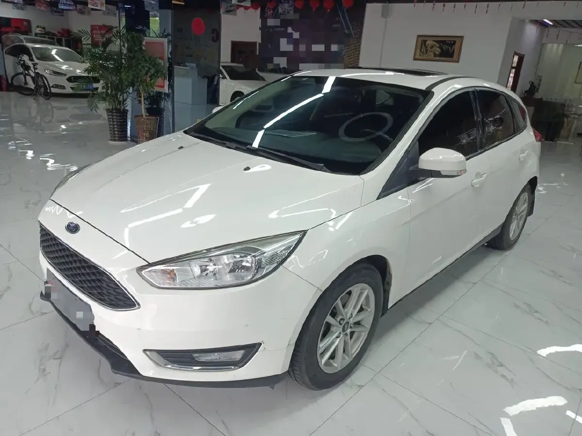 2015 Ford Focus 1.6L 125HP L4 6DCT