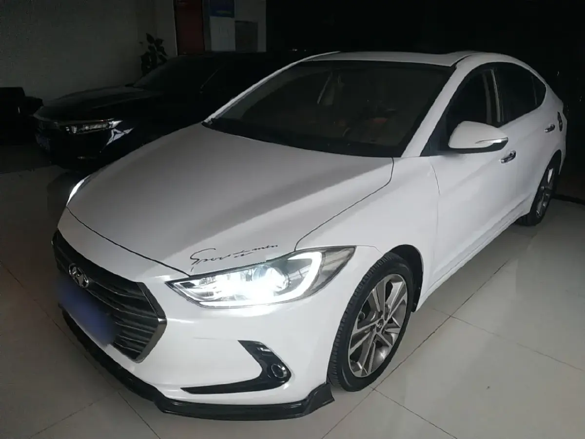 2016 Hyundai Elantra 1.6L 130HP L4 6AT