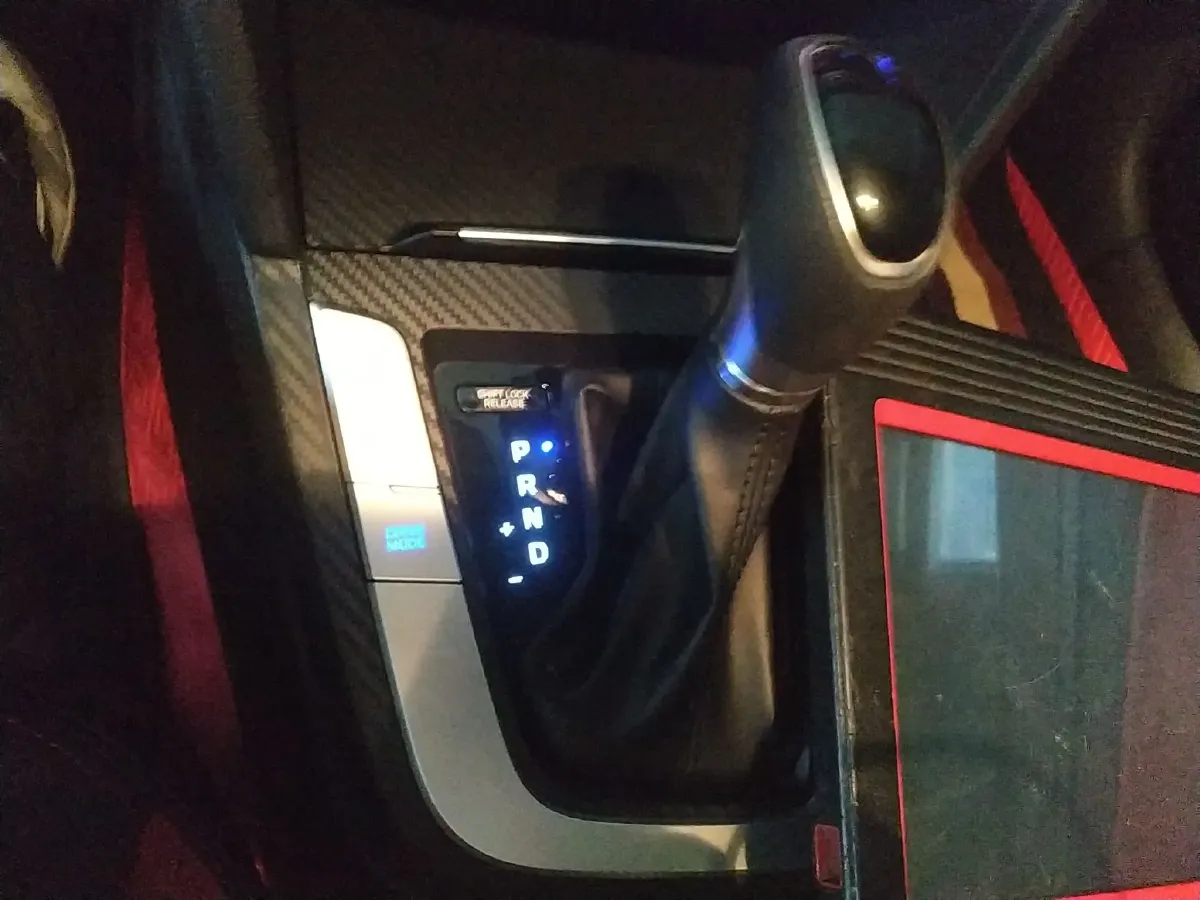 2016 Hyundai Elantra 1.6L 130HP L4 6AT,autocango,china used car exporter,china ev exporter,chinese used car exporter,chinese used ev exporter