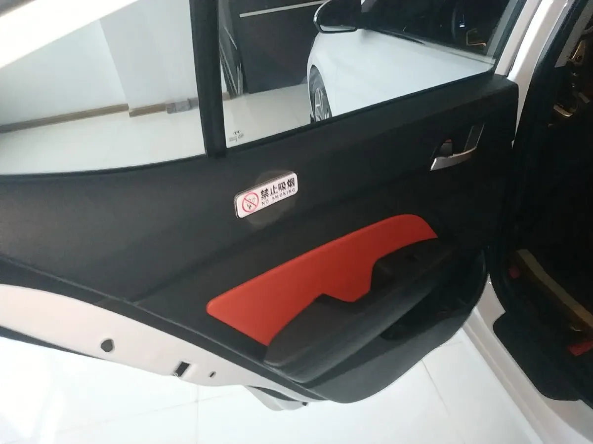 2016 Hyundai Elantra 1.6L 130HP L4 6AT,autocango,china used car exporter,china ev exporter,chinese used car exporter,chinese used ev exporter