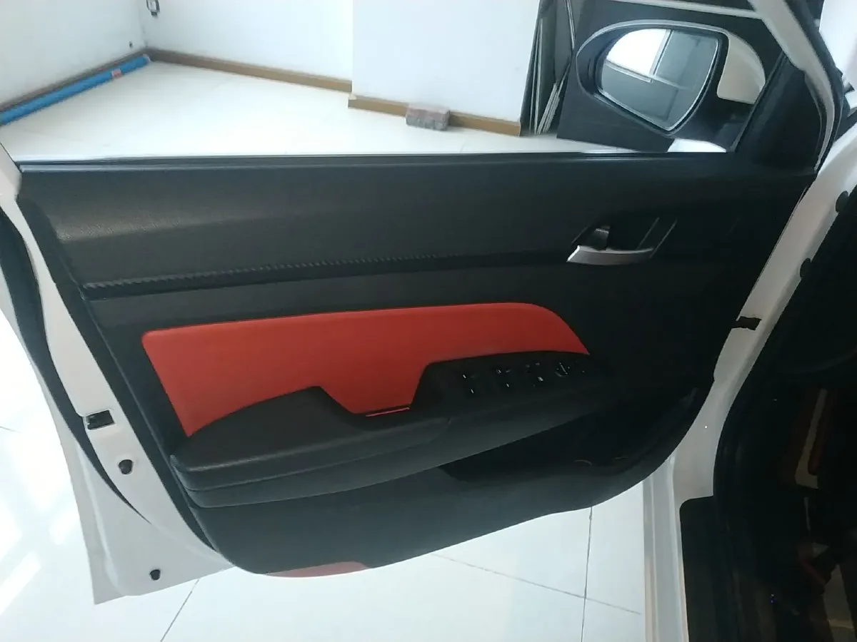 2016 Hyundai Elantra 1.6L 130HP L4 6AT,autocango,china used car exporter,china ev exporter,chinese used car exporter,chinese used ev exporter