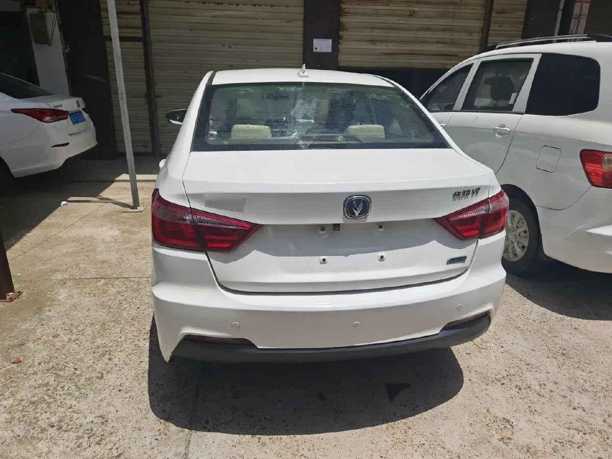 2016 ChangAn Alsvin V7 1.6L 124HP L4 5MT,autocango,china used car exporter,china ev exporter,chinese used car exporter,chinese used ev exporter