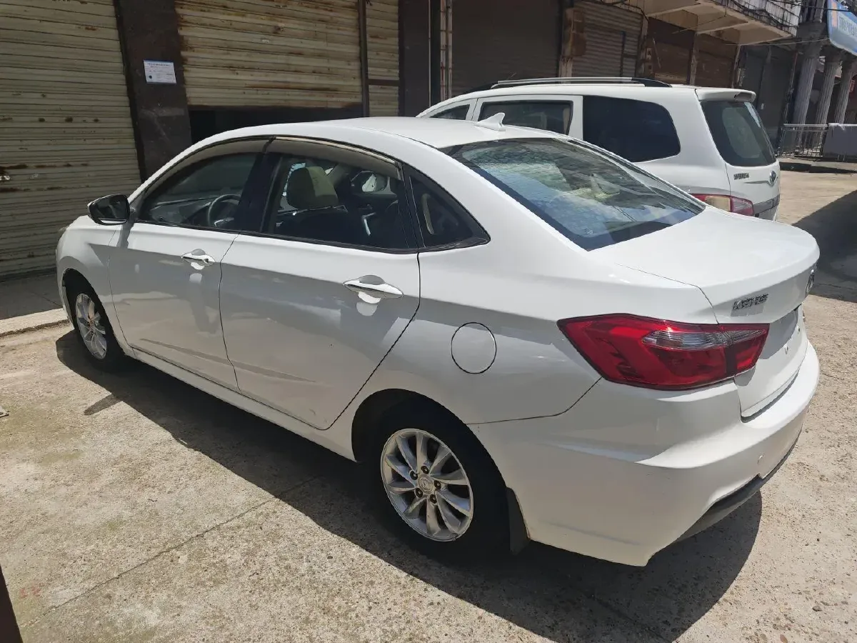 2016 ChangAn Alsvin V7 1.6L 124HP L4 5MT,autocango,china used car exporter,china ev exporter,chinese used car exporter,chinese used ev exporter