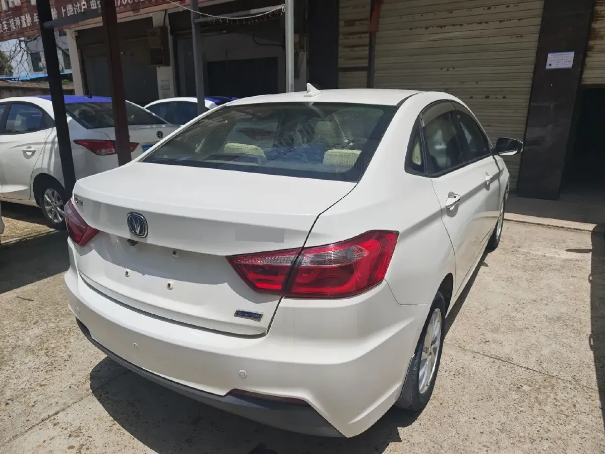 2016 ChangAn Alsvin V7 1.6L 124HP L4 5MT,autocango,china used car exporter,china ev exporter,chinese used car exporter,chinese used ev exporter