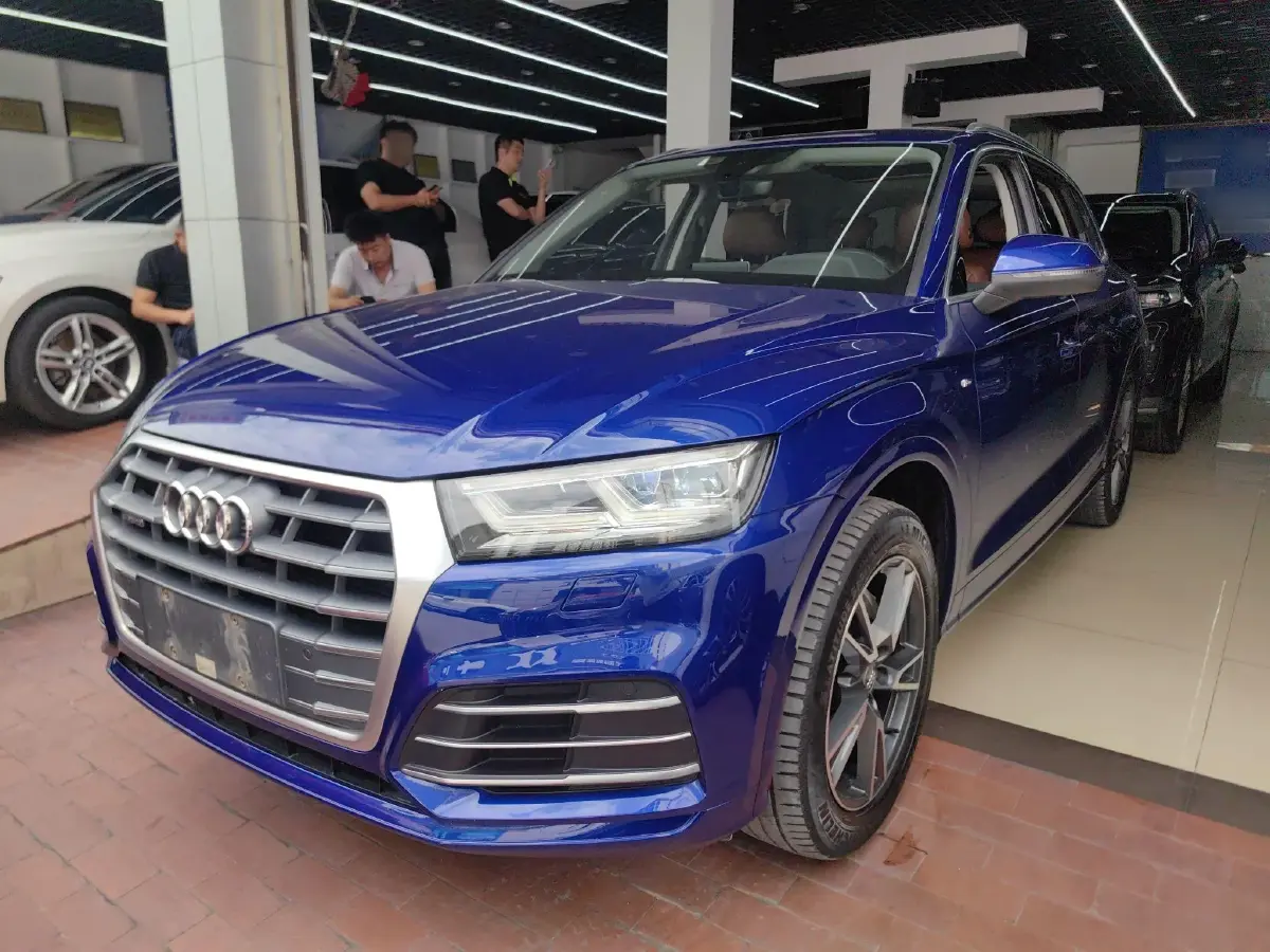 2018 Audi Q5L 2.0T 252HP L4 7DCT