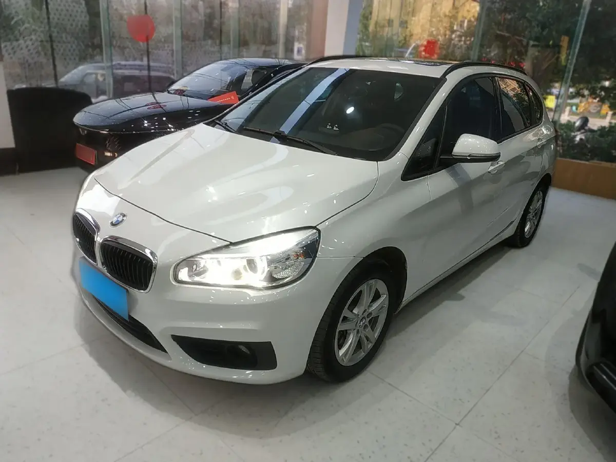 2016 BMW 2 Series Wagon 1.5T 136HP L3 6AT