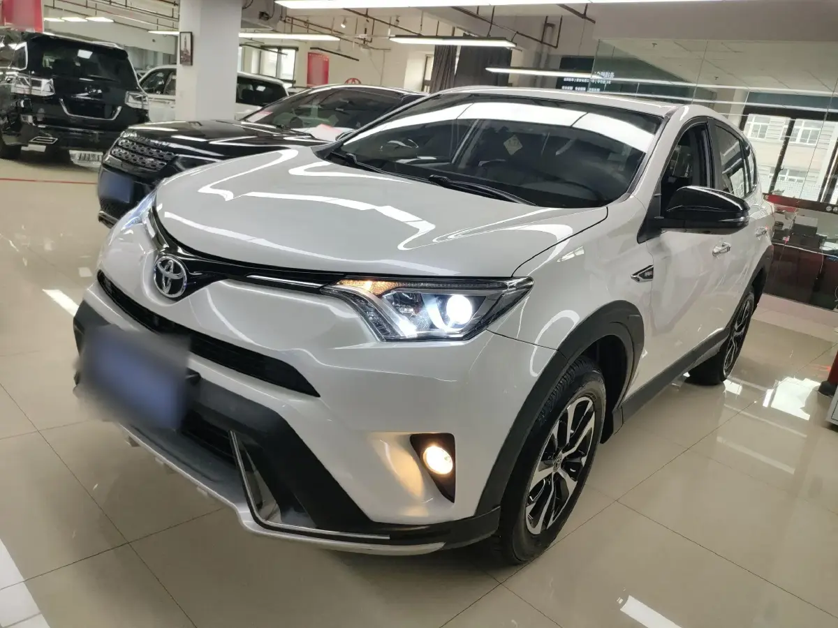 2018 Toyota RAV4 2.0L 151HP L4 CVT