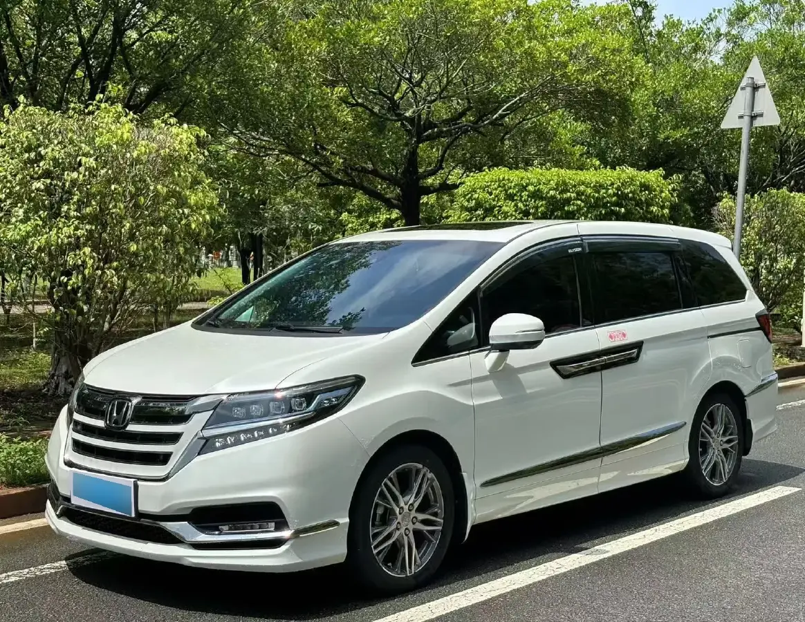 2019 Honda Elysioin 2.0L 146HP L4 E-CVT Hybrid