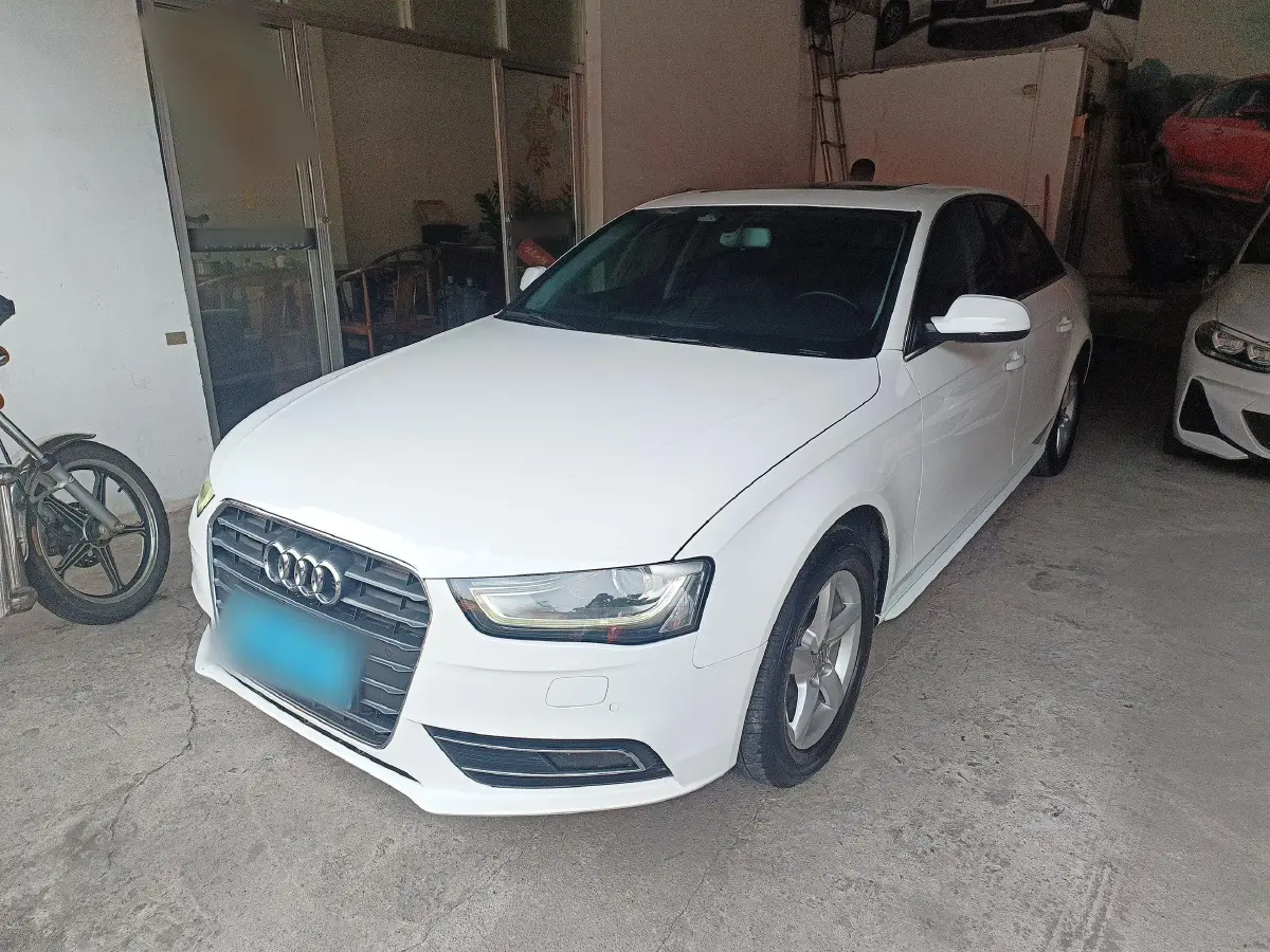 2013 Audi A4L 2.0T 180HP L4 CVT