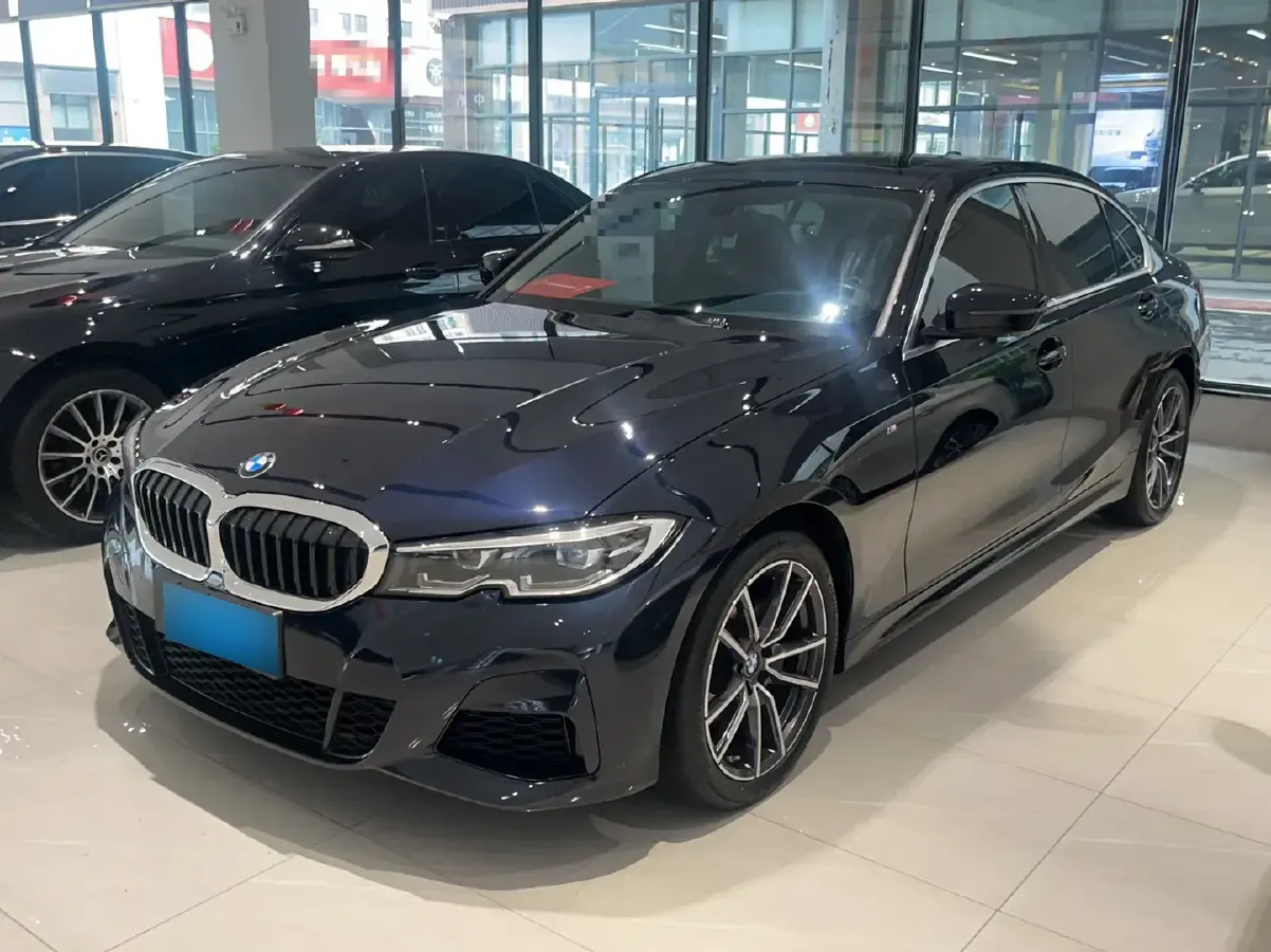 2022 BMW 3 Series 2.0T 156HP L4 8AT
