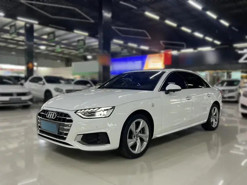 2020 Audi A4L 2.0T 190HP L4 7DCT