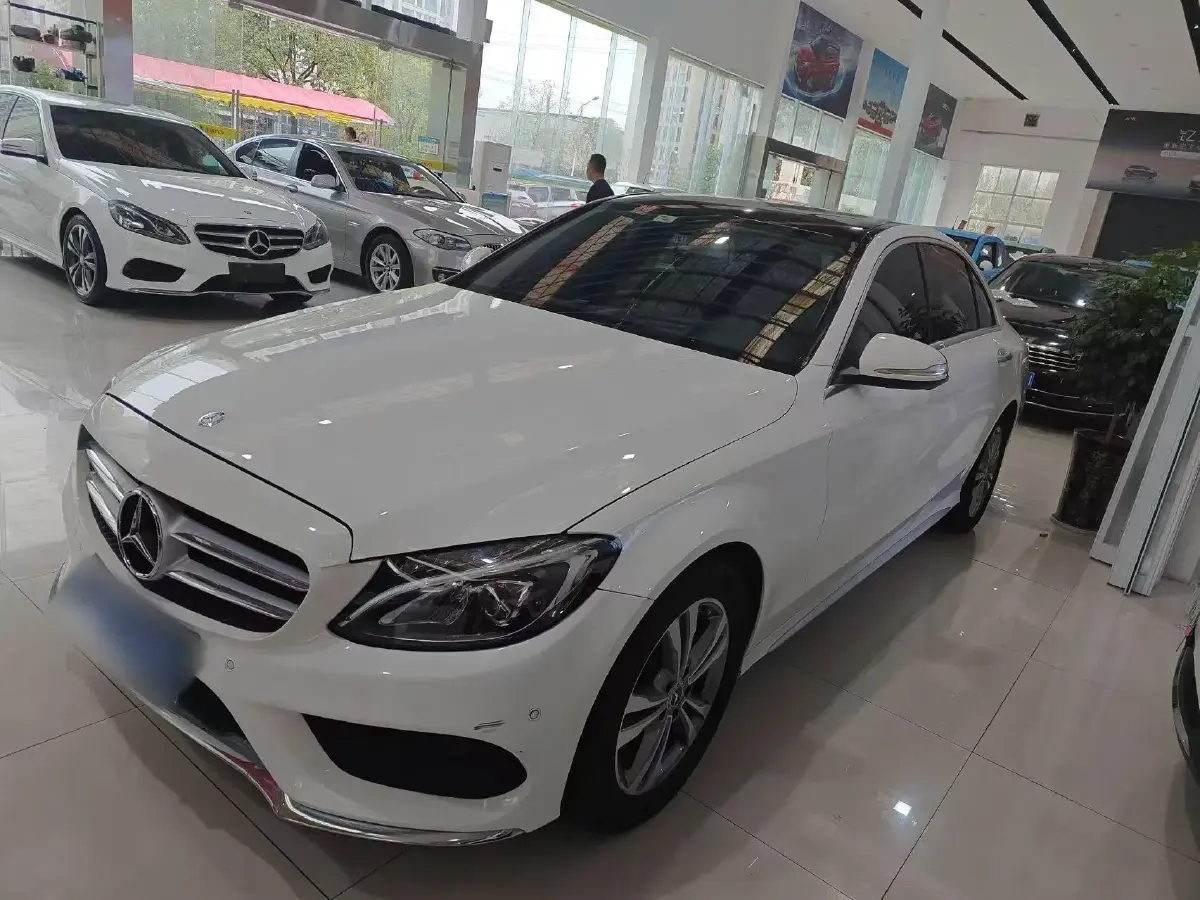 2017 Mercedes-Benz C Class 2.0T 184HP L4 9AT