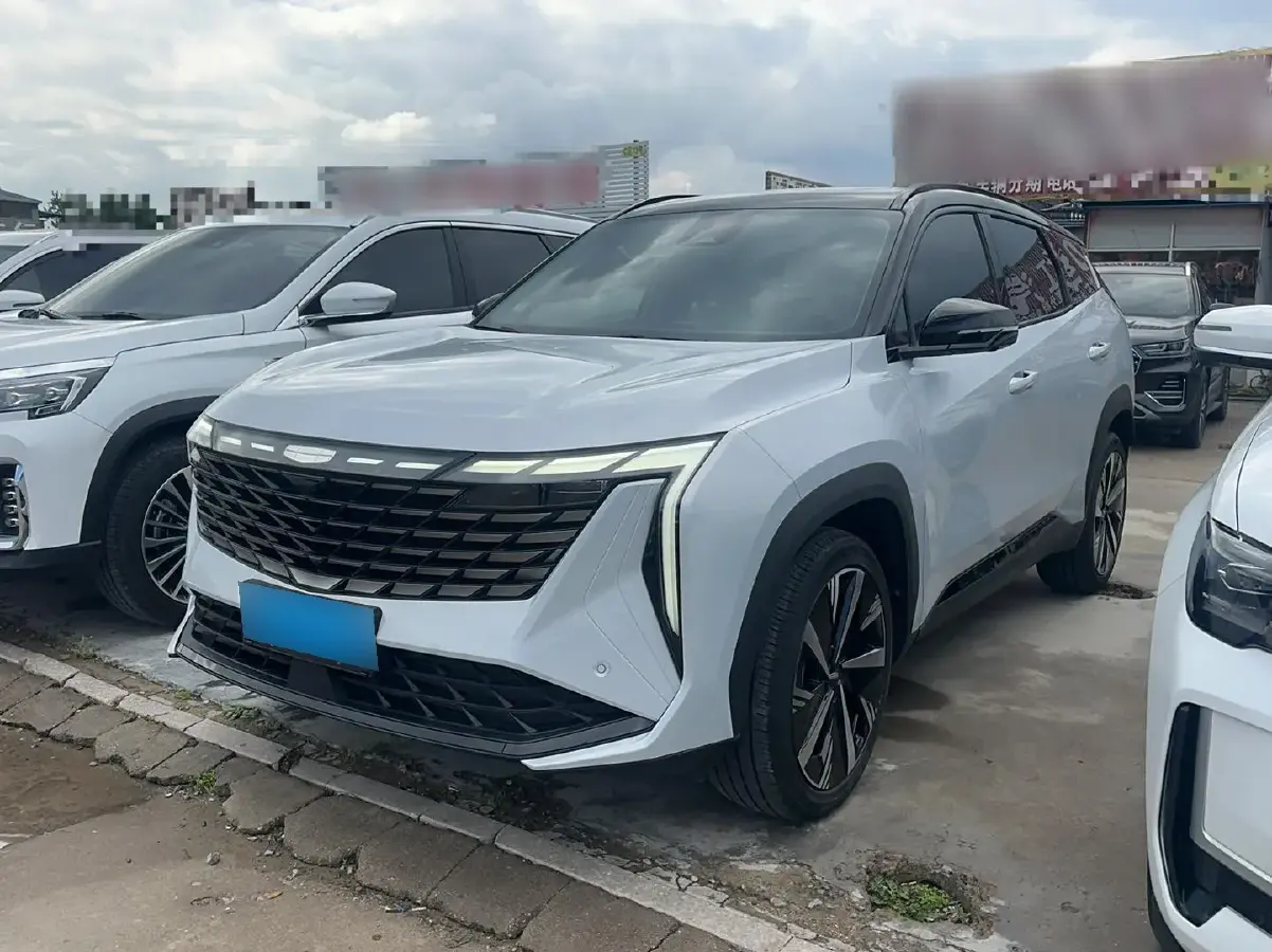 2024 Geely StarRay 1.5T 181HP L4 7DCT