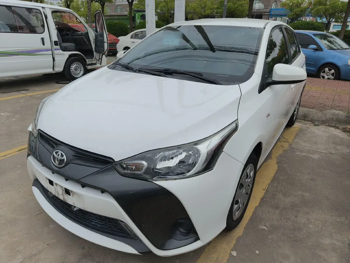2016 Toyota Yaris L 1.5L 107HP L4 CVT