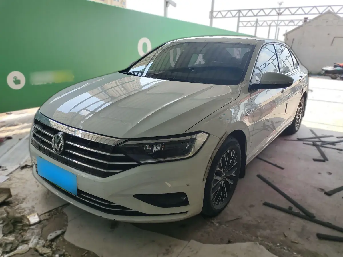 2019 Volkswagen Sagitar 1.2T 116HP L4 7DCT
