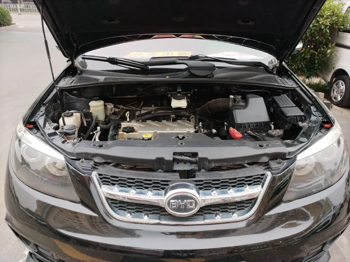 2013 BYD S6 2.4L 160HP L4 4AT,autocango,china used car exporter,china ev exporter,chinese used car exporter,chinese used ev exporter