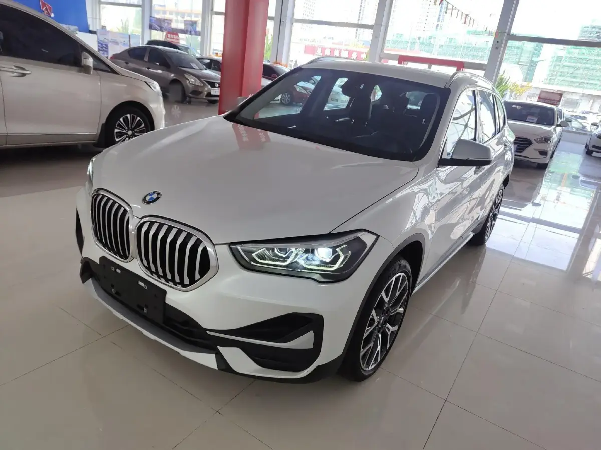 2021 BMW X1 2.0T 192HP L4 8AT