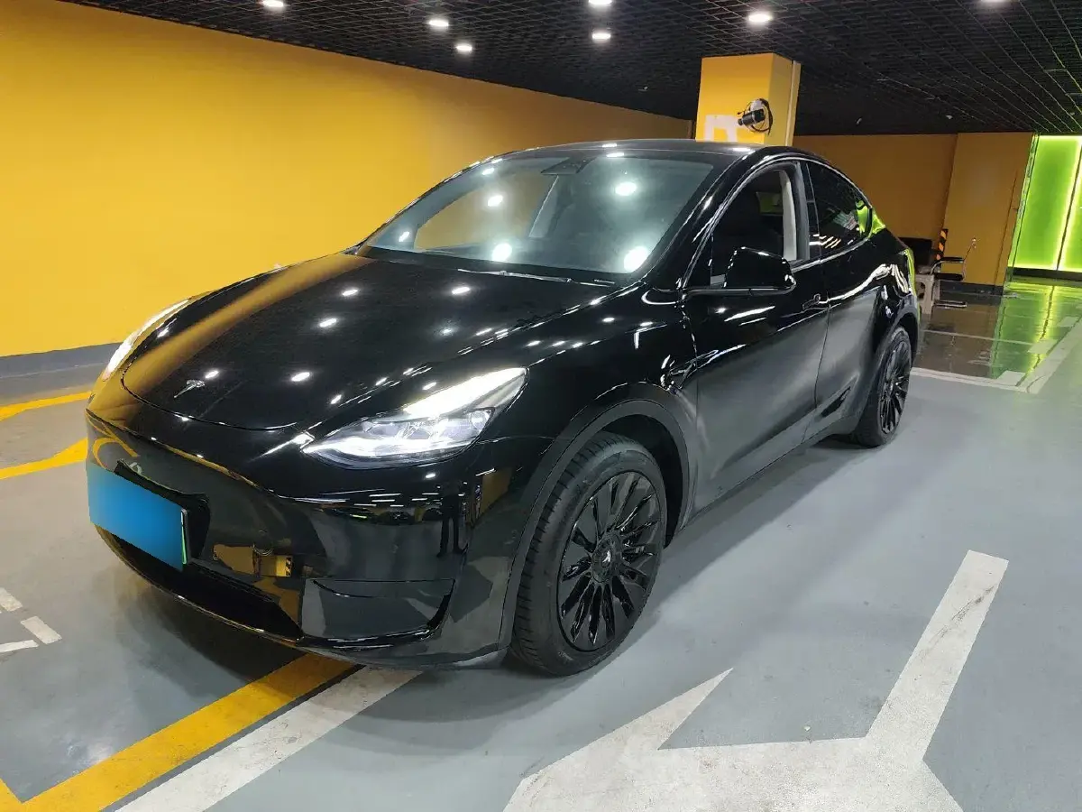 2022 Tesla Model Y BEV 60KWH