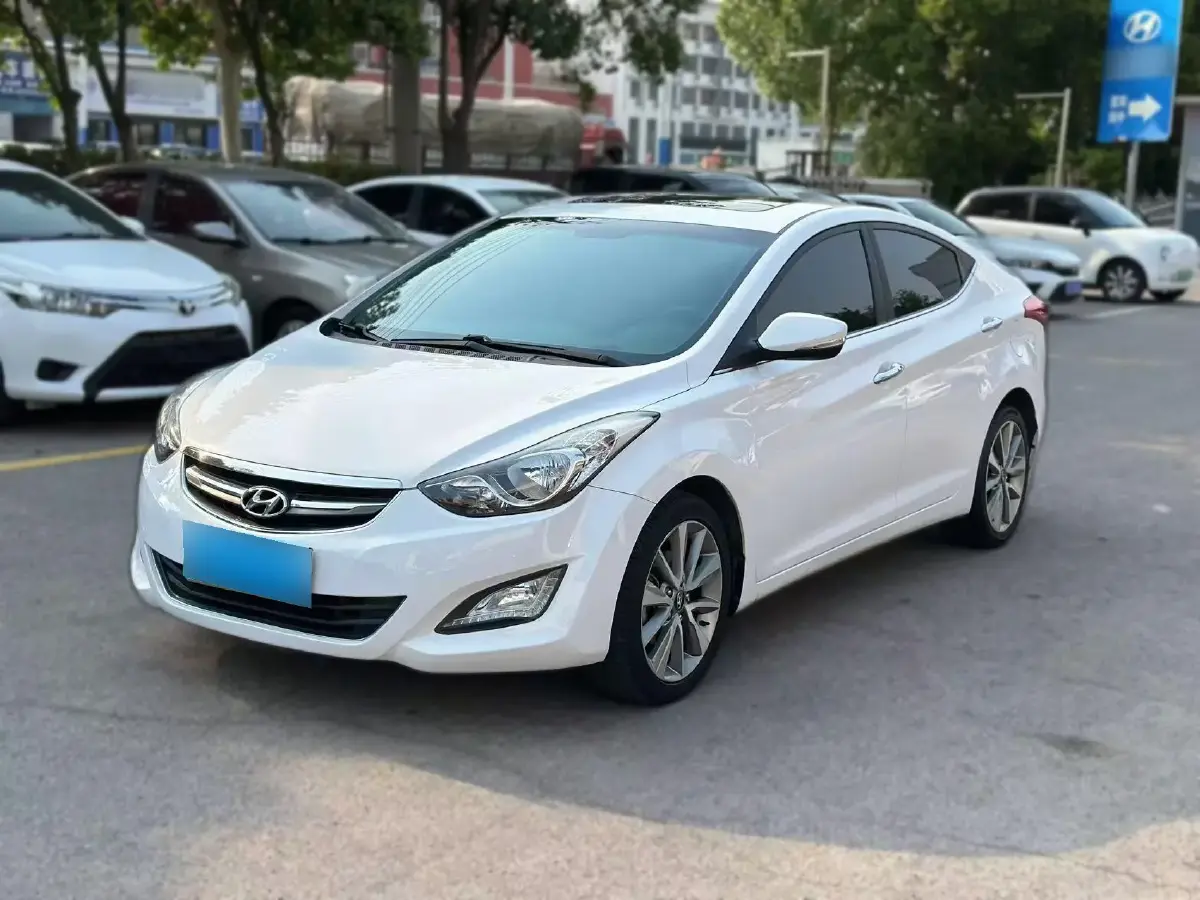 2015 Hyundai Elantra 1.6L 128HP L4 6AT